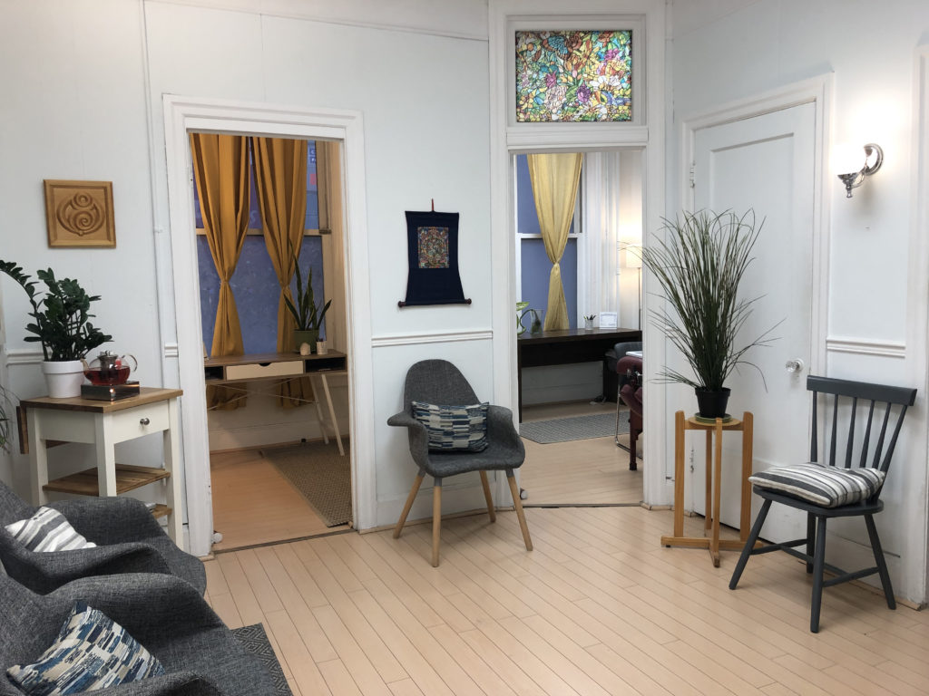 Waiting Room | Mahaya Health Services | Toronto Naturopathic Clinic Downtown